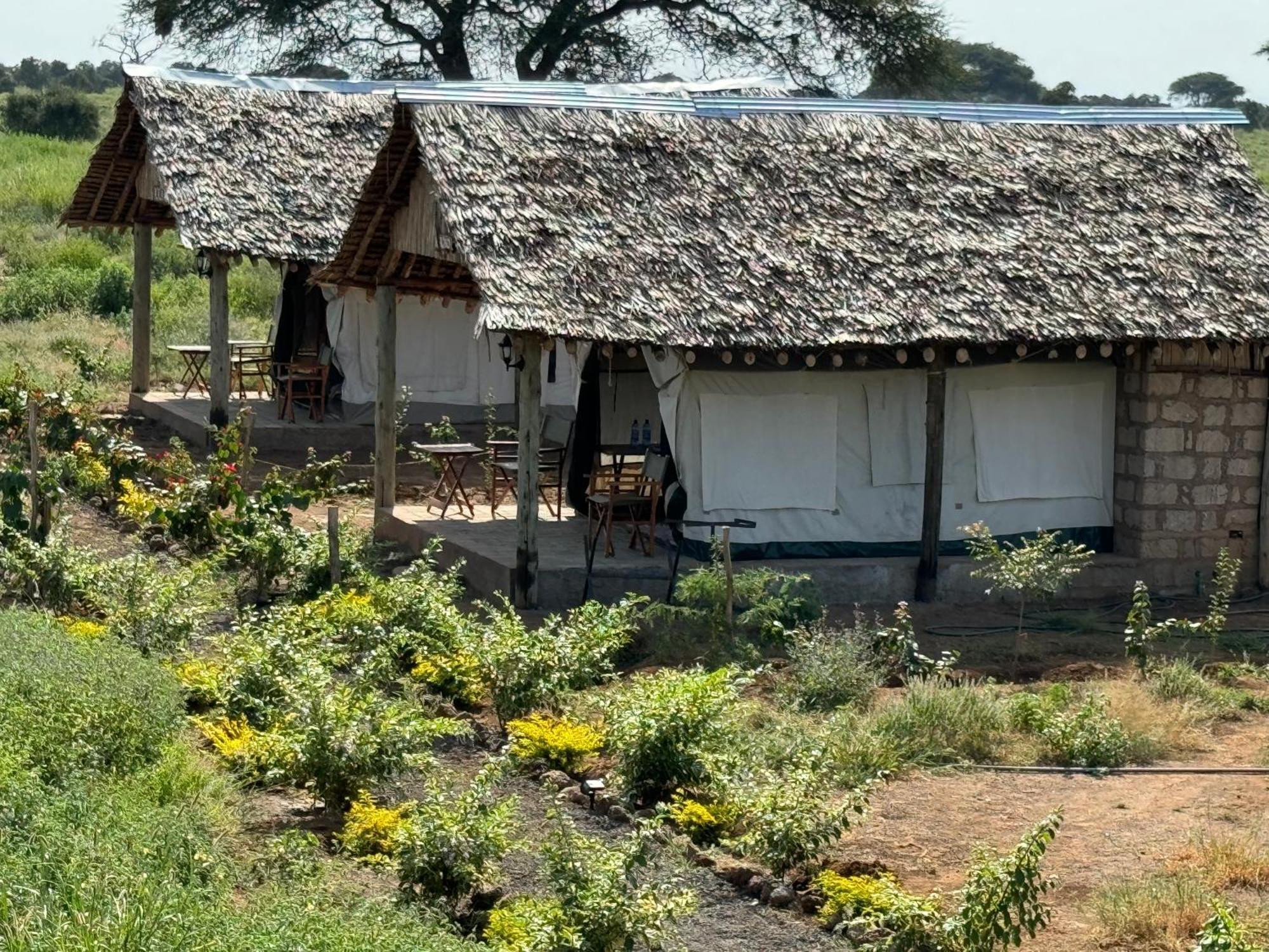 Amboseli Discovery Camp מראה חיצוני תמונה